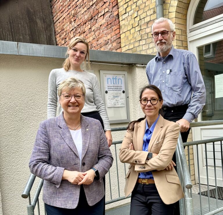 Bundesweite Aktionswoche: Bundestagsabgeordnete zu Gast in den Psychosozialen Zentren Braunschweig und Göttingen